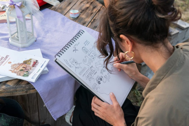 Carol Rollo illustra una delle storie dei pecciolesi